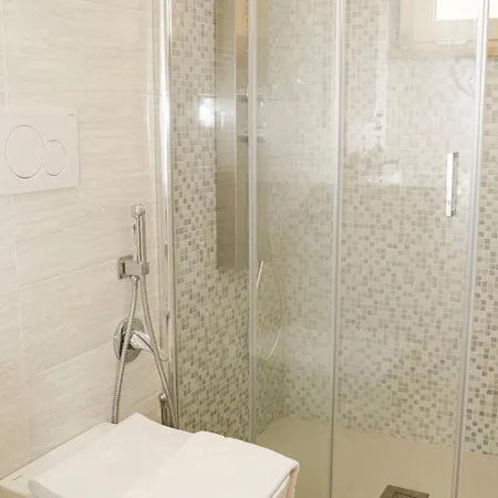 Gira, Vota E Furria 3*