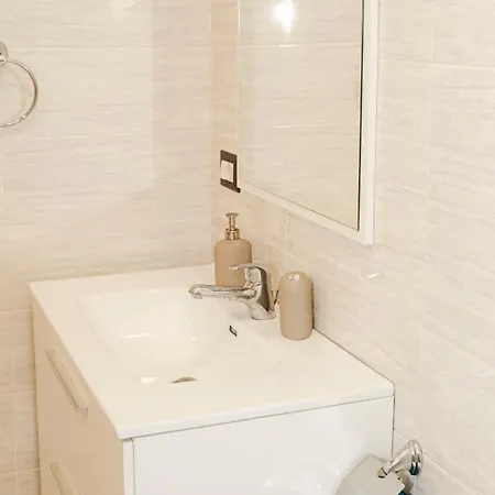 Gira, Vota E Furria Отель типа 