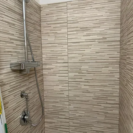 Gira, Vota E Furria Giardini-Naxos