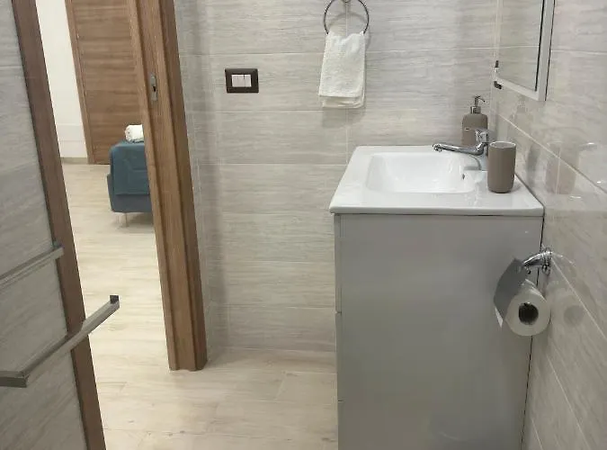 Bed and breakfast Gira, Vota E Furria 3*