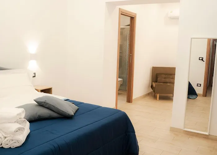 Bed and breakfast Gira, Vota E Furria 3*