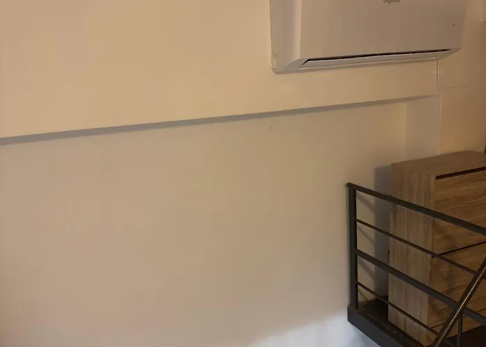 Bed and breakfast Gira, Vota E Furria 3*