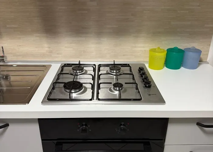 Bed and breakfast Gira, Vota E Furria 3*